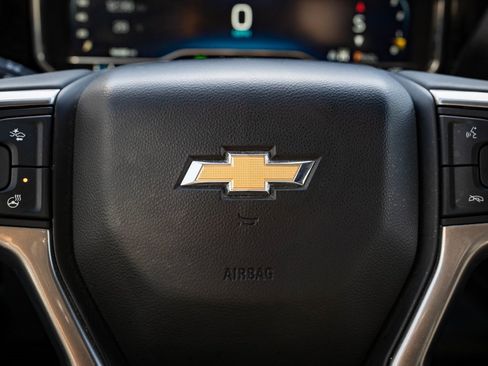 Used 2025 Chevrolet Silverado 1500 LT image 27