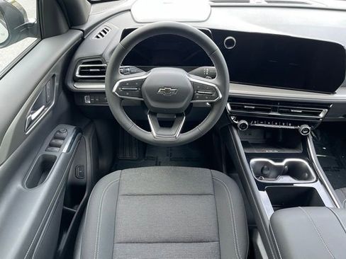 New 2025 Chevrolet Traverse LT w/ Midnight/Sport Edition image 6