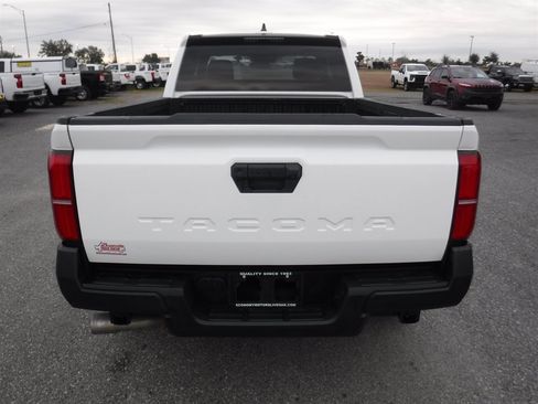 Used 2024 Toyota Tacoma SR image 6