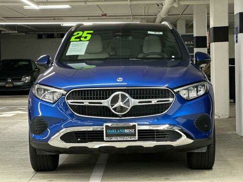 Used 2025 Mercedes-Benz GLC 300 GLC 300 image 9
