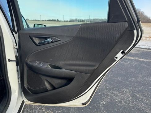 Used 2023 Chevrolet Malibu LT FWD image 16