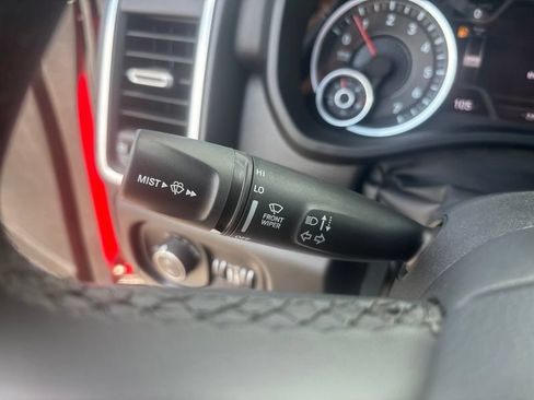 Used 2025 RAM 1500 Big Horn AWD/4WD image 29