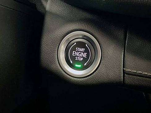 Used 2023 Buick Envision Essence w/ Sport Touring Package FWD image 16