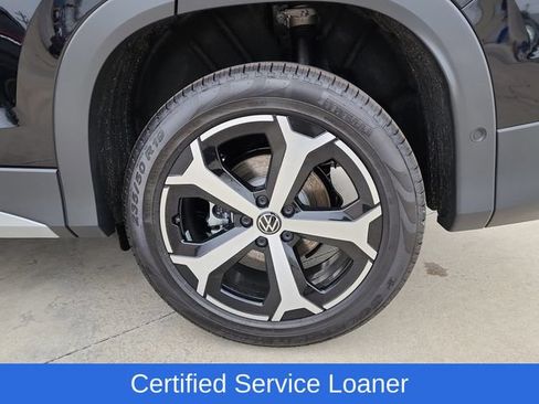 Used 2026 Volkswagen Tiguan SE AWD/4WD image 27