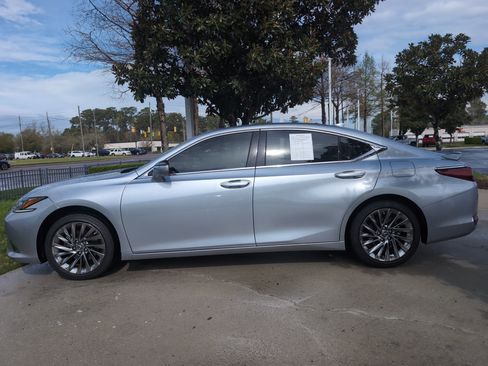 Used 2025 Lexus ES 300h ES 300h Luxury w/ Technology Package image 7