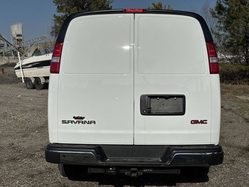 New 2026 GMC Savana 2500 w/ Driver Convenience Package image 4