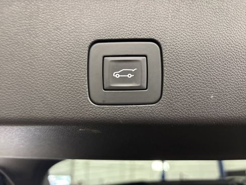Used 2023 Buick Encore GX Select w/ Sport Touring Package AWD/4WD image 14