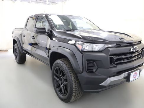 Certified 2023 Chevrolet Colorado Trail Boss w/ Technology Package AWD/4WD image 19