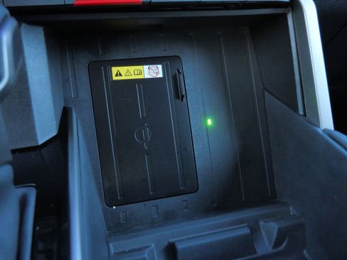 Used 2023 Toyota Tundra Limited image 31