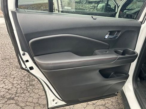 Used 2022 Honda Pilot Black Edition image 25