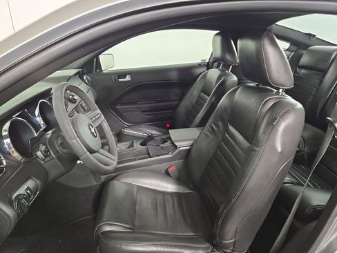 Used 2009 Ford Mustang GT image 12