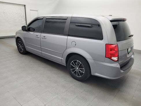 Used 2016 Dodge Grand Caravan SE FWD image 3
