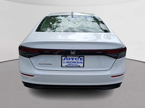 Certified 2024 Honda Accord EX image 9