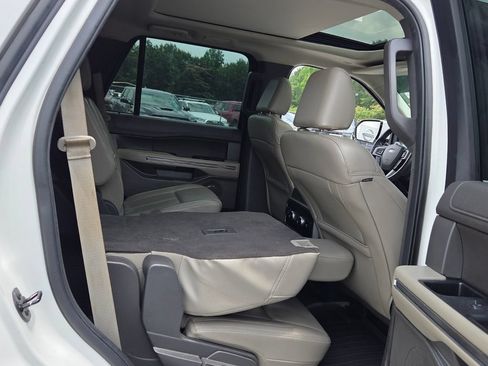 Used 2021 Ford Expedition XLT RWD image 13