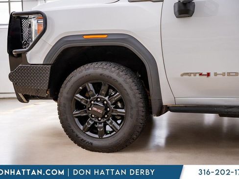 Used 2022 GMC Sierra 2500 AT4 image 37