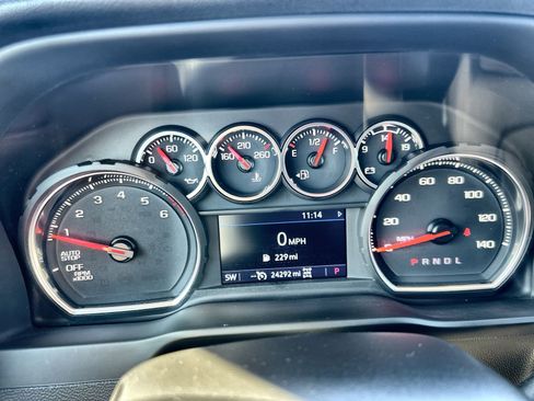 Used 2022 Chevrolet Silverado 1500 Custom w/ Safety Confidence Package image 19