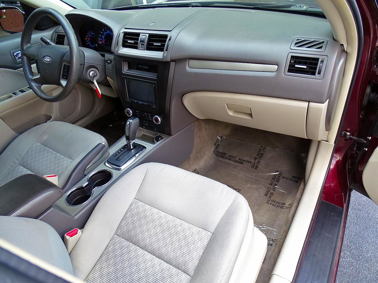 Used 2011 Ford Fusion SE FWD image 32