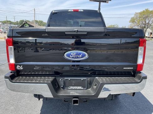 Used 2017 Ford F250 XL w/ STX Appearance Package AWD/4WD image 4