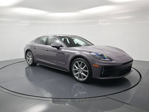 Used 2024 Porsche Panamera image 41