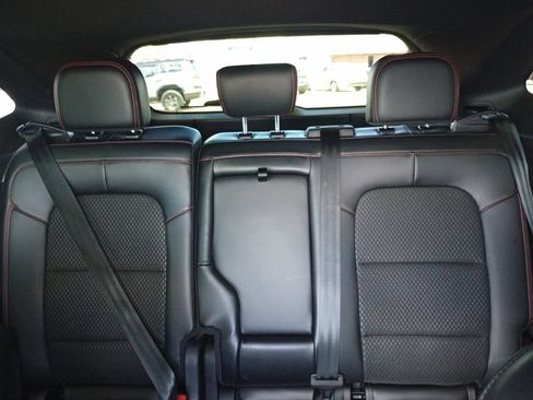 Used 2025 Ford Escape ST-Line w/ Tech Pack #1 FWD image 18