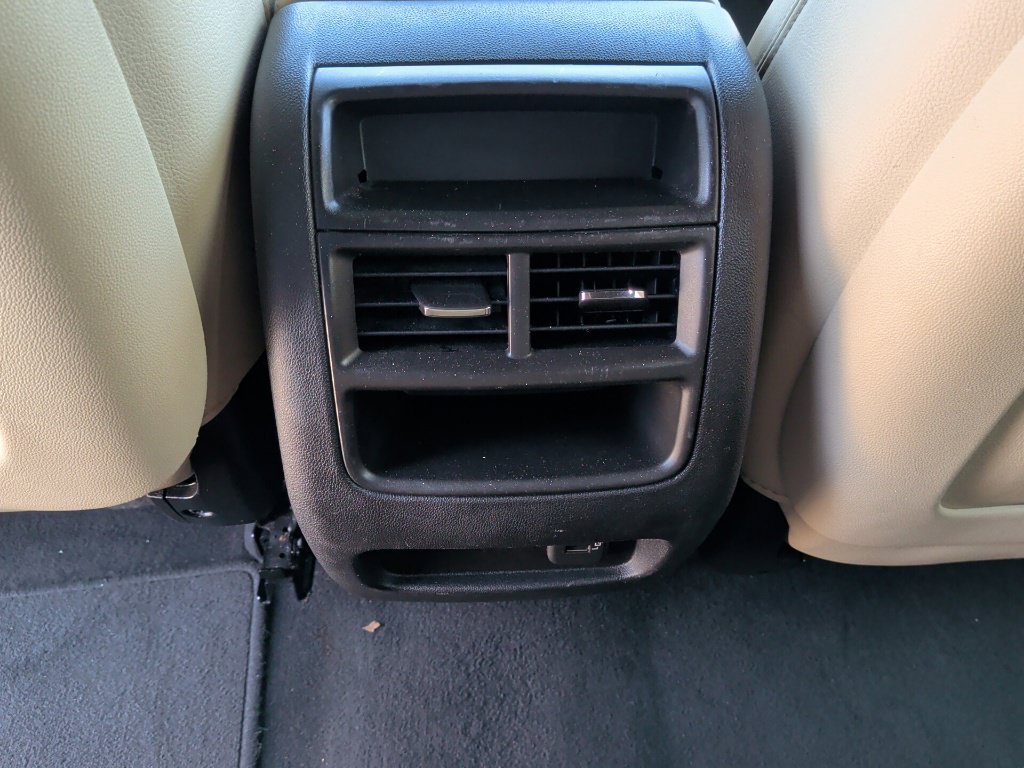 Used 2019 Cadillac XT5 FWD image 35