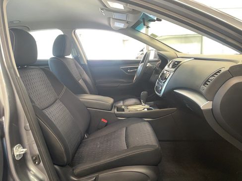 Used 2016 Nissan Altima 2.5 S w/ Power Driver Seat Package FWD image 13
