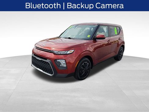 Used 2020 Kia Soul LX FWD image 2