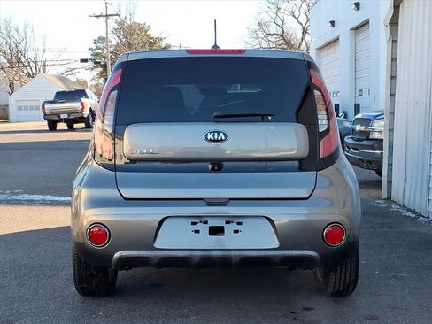 Used 2018 Kia Soul + image 4