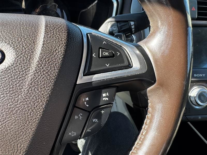 Used 2017 Ford Fusion Platinum AWD/4WD image 25