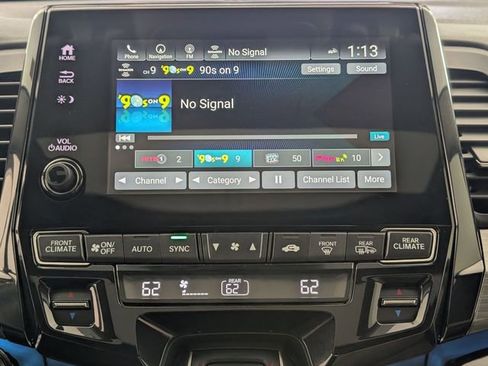 Used 2023 Honda Odyssey Elite image 21