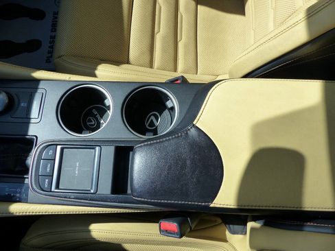 Used 2016 Lexus RC 300 AWD image 38