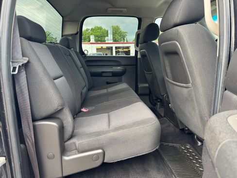 Used 2010 Chevrolet Silverado 2500 LT AWD/4WD image 17