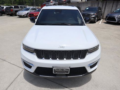 Used 2023 Jeep Grand Cherokee Limited AWD/4WD image 11