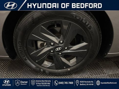 Used 2023 Hyundai Elantra SEL w/ Cargo Package FWD image 30