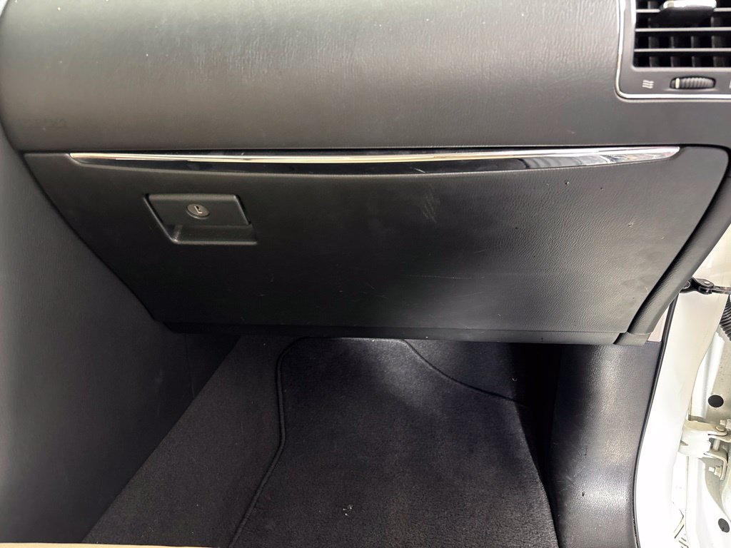 Used 2017 Nissan Armada Platinum w/ Captain Seat Package RWD image 27