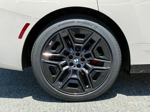New 2026 BMW iX xDrive45 w/ M Sport Package AWD/4WD image 18