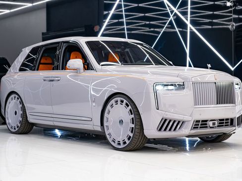 Used 2026 Rolls-Royce Cullinan AWD/4WD image 6
