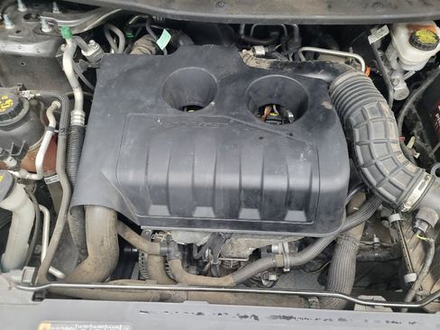 Used 2018 Ford Explorer XLT FWD image 30