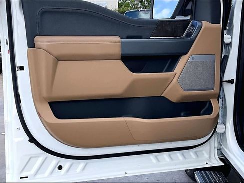 Used 2021 Ford F150 Lariat w/ Equipment Group 502A High image 22