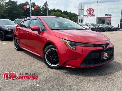 Used 2020 Toyota Corolla LE FWD image 1