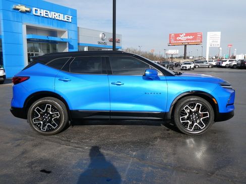 Certified 2024 Chevrolet Blazer RS w/ Driver Confidence II Package image 4