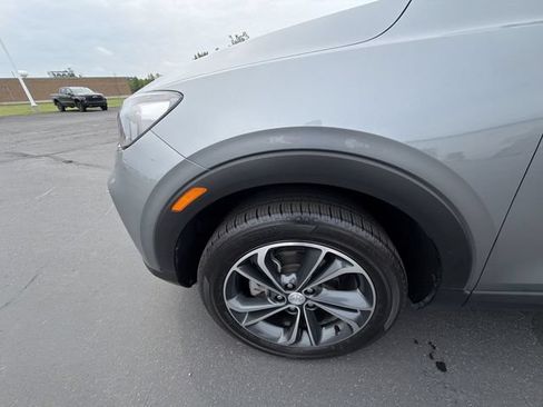 Used 2023 Buick Encore GX Select w/ Safety Package II AWD/4WD image 32