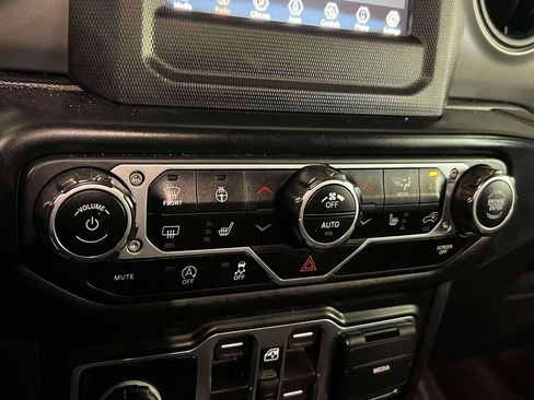 Used 2022 Jeep Gladiator Sport AWD/4WD image 27