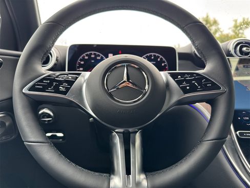 New 2025 Mercedes-Benz GLC 300 4MATIC image 27