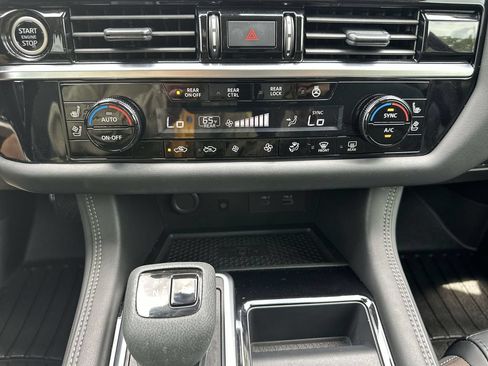 Used 2024 Nissan Pathfinder Platinum w/ Cargo Package FWD image 35