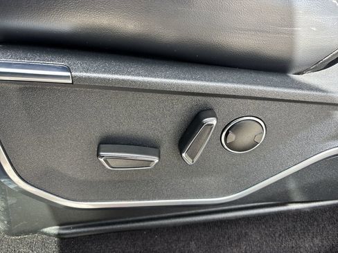 Used 2022 Ford F150 Raptor w/ Convenience Package image 14