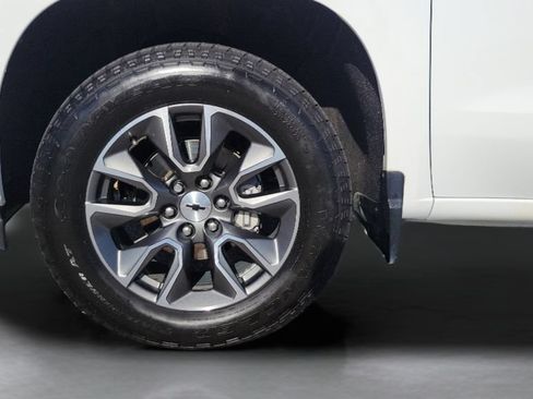 Used 2022 Chevrolet Silverado 1500 RST AWD/4WD image 25