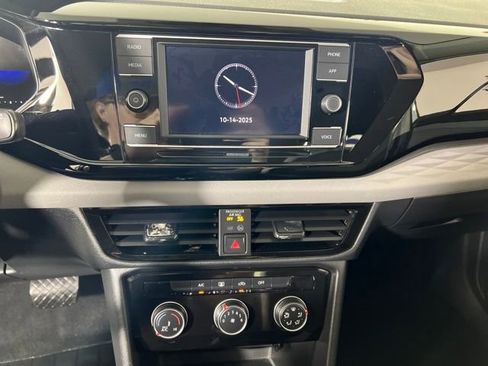 Used 2024 Volkswagen Taos S image 19