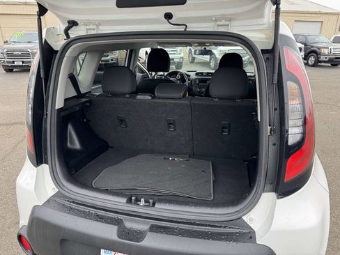 Used 2014 Kia Soul + image 37