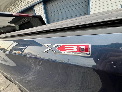 Used 2021 GMC Sierra 1500 1500 w/ Sierra Value Package image 9